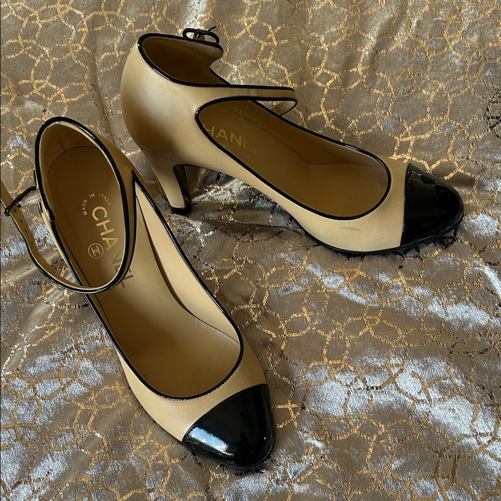 CHANEL Beige and Black Cap-Toe Mary Jane Heels - Picture 9 of 9